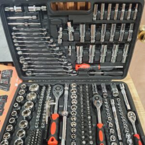 CAJA DE HERRAMIENTAS 216 PIEZAS