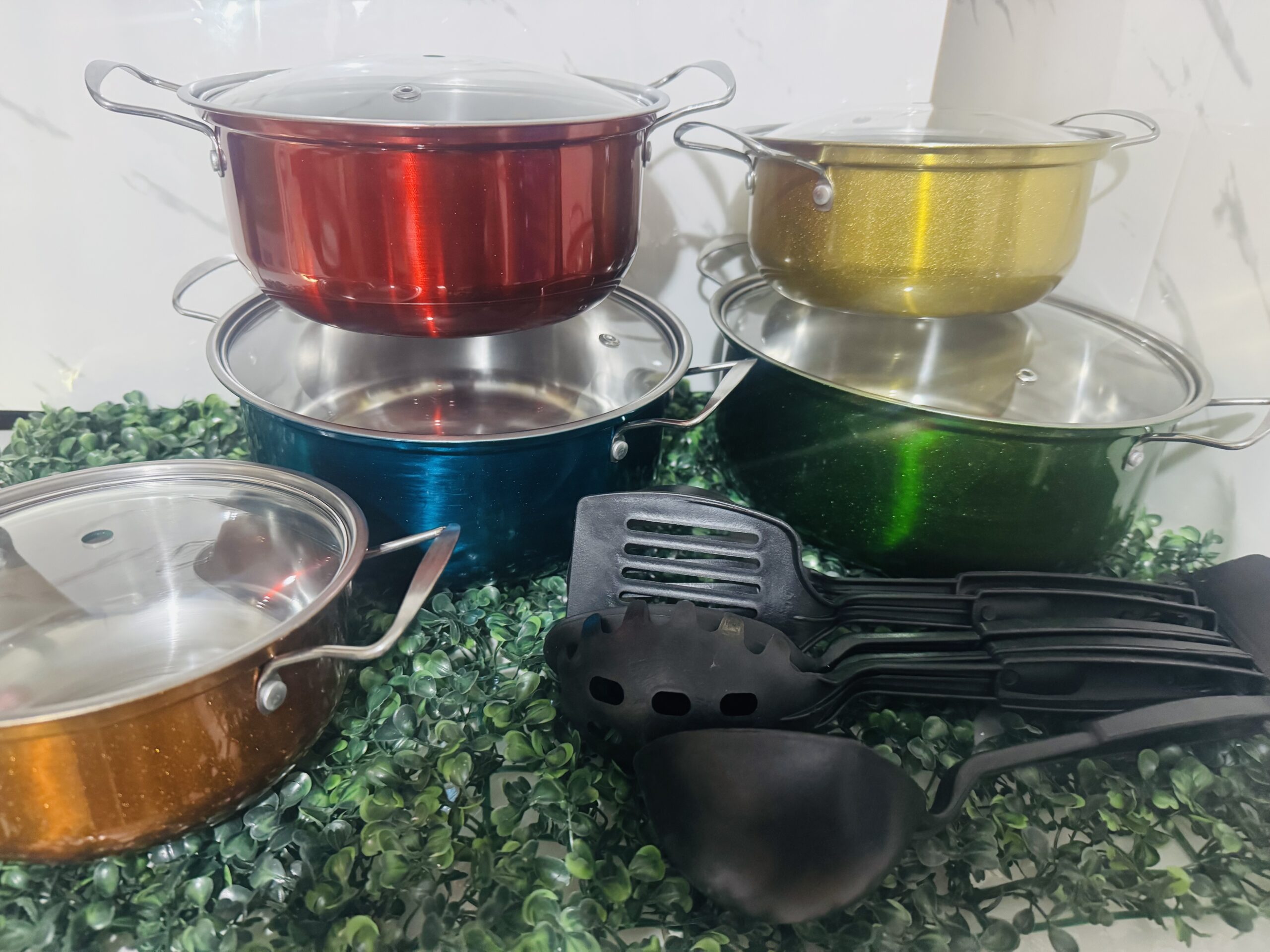 OLLAS CON UTENSILIOS PARA COCINA - Imagen 3