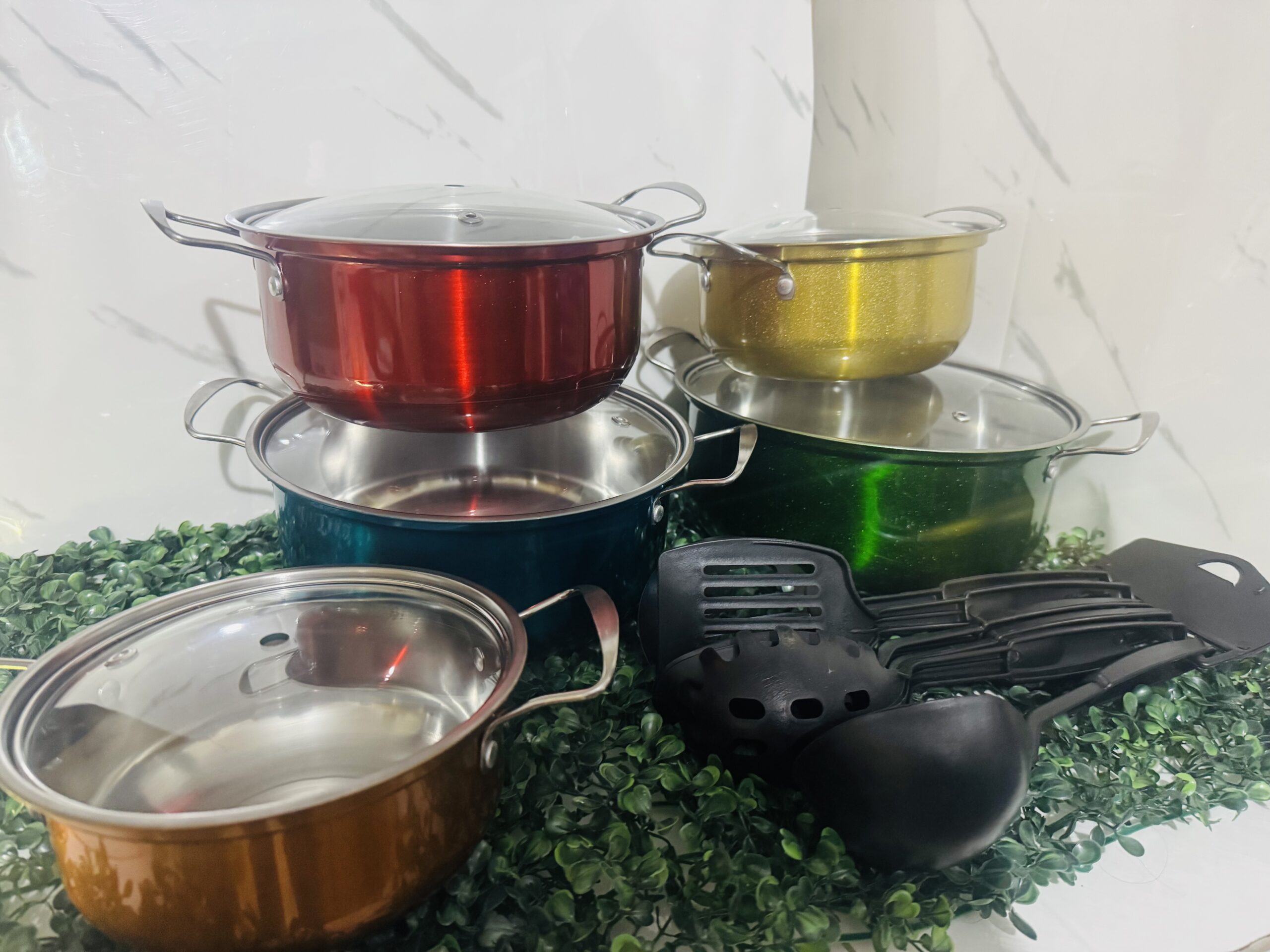 OLLAS CON UTENSILIOS PARA COCINA - Imagen 4